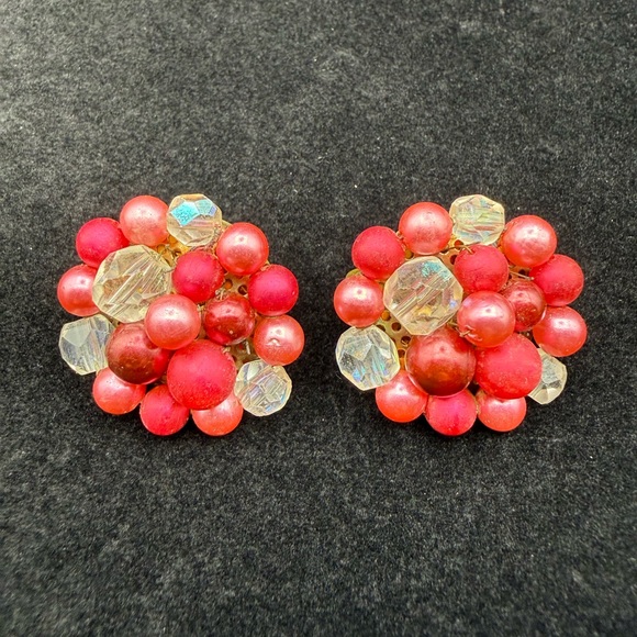 Vintage Japan Coral and Iridescent Crystal Cluster Clip-On Earrings 1” - Picture 2 of 4